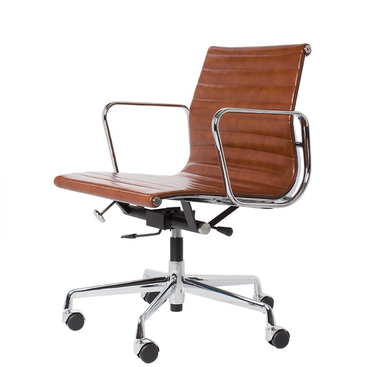 Charles Eames style, Kontorsstol EA117 Läder antik